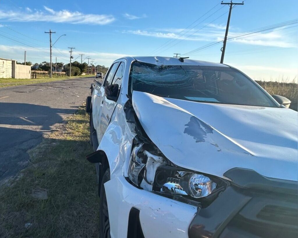 Imagem de acidente - carro danificado