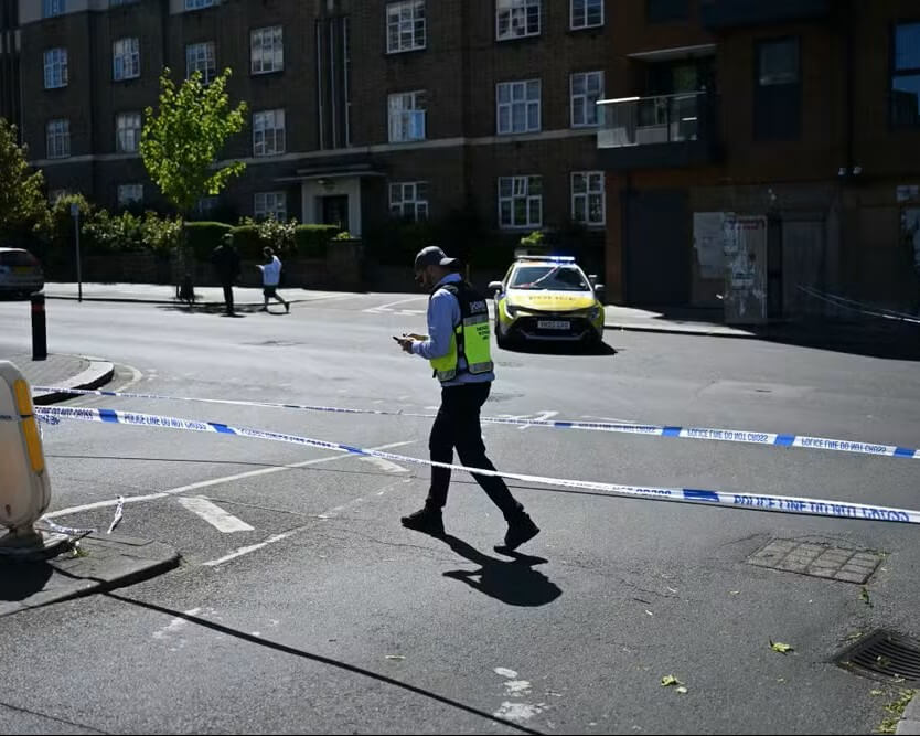 Ataque com faca deixa feridos e mobiliza polícia em área judaica de Londres